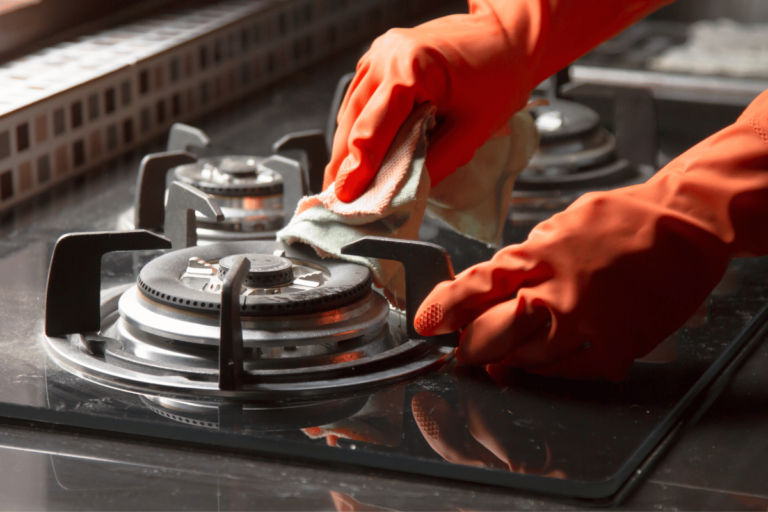 How to Clean a Stove Top? Quick Guide to Sparkling Surfaces